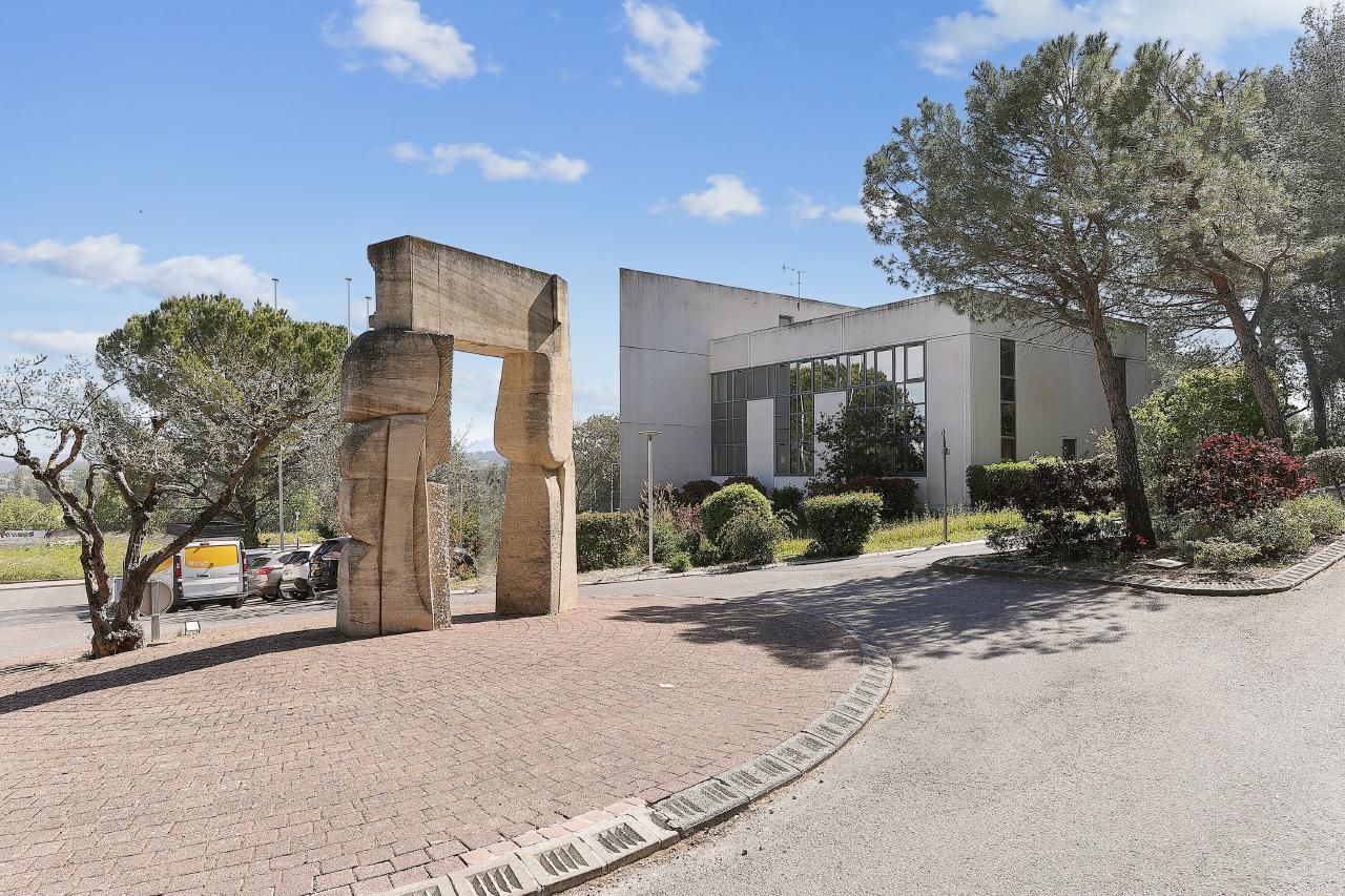 Bureau Aix-en-Provence 2416m² Location bureau Aix-en-Provence Bouches-du-Rhône OLBUR2115060 3